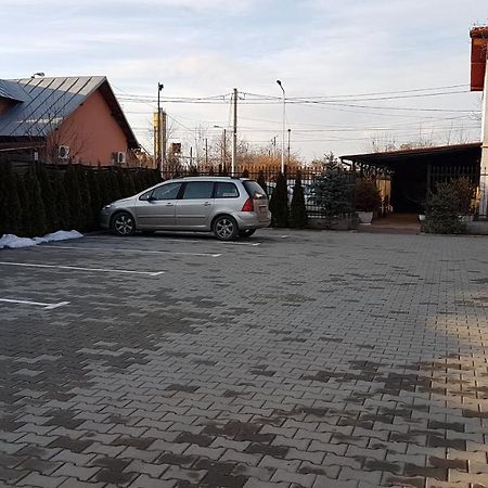 Hotel Viva Ploiesti Exterior photo