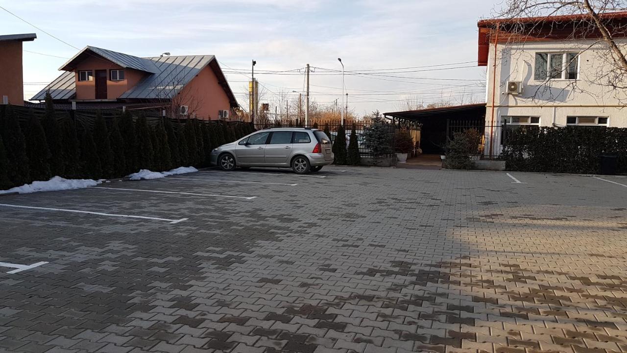 Hotel Viva Ploiesti Exterior photo